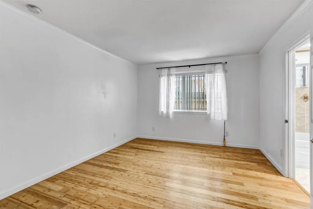 https://cdn.realtyfeed.com/cdn/127/306718640/b0cb5f3fb76bb18150e1b2c1ca776b40.webp