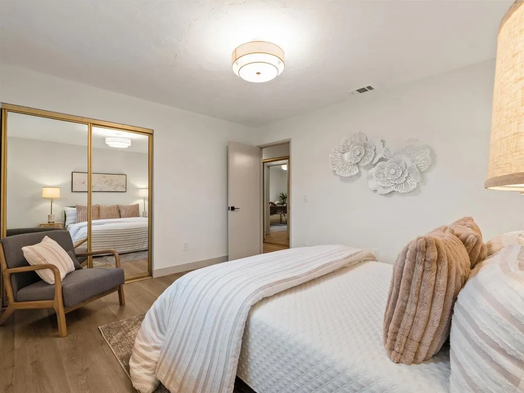 https://cdn.realtyfeed.com/cdn/127/306718660/15a2f6e12dd3e1a3f3c3918cb0c3519a.webp