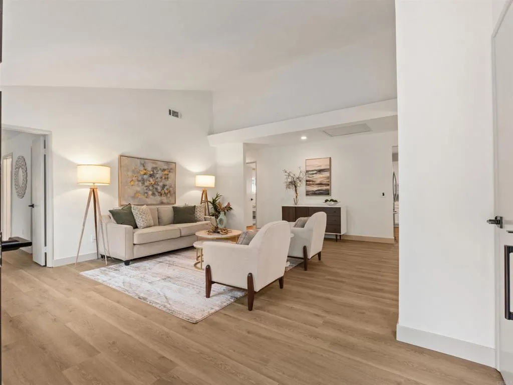 https://cdn.realtyfeed.com/cdn/127/306718660/5b580e7bcbcb808f9b61cf9a1a2415aa.webp