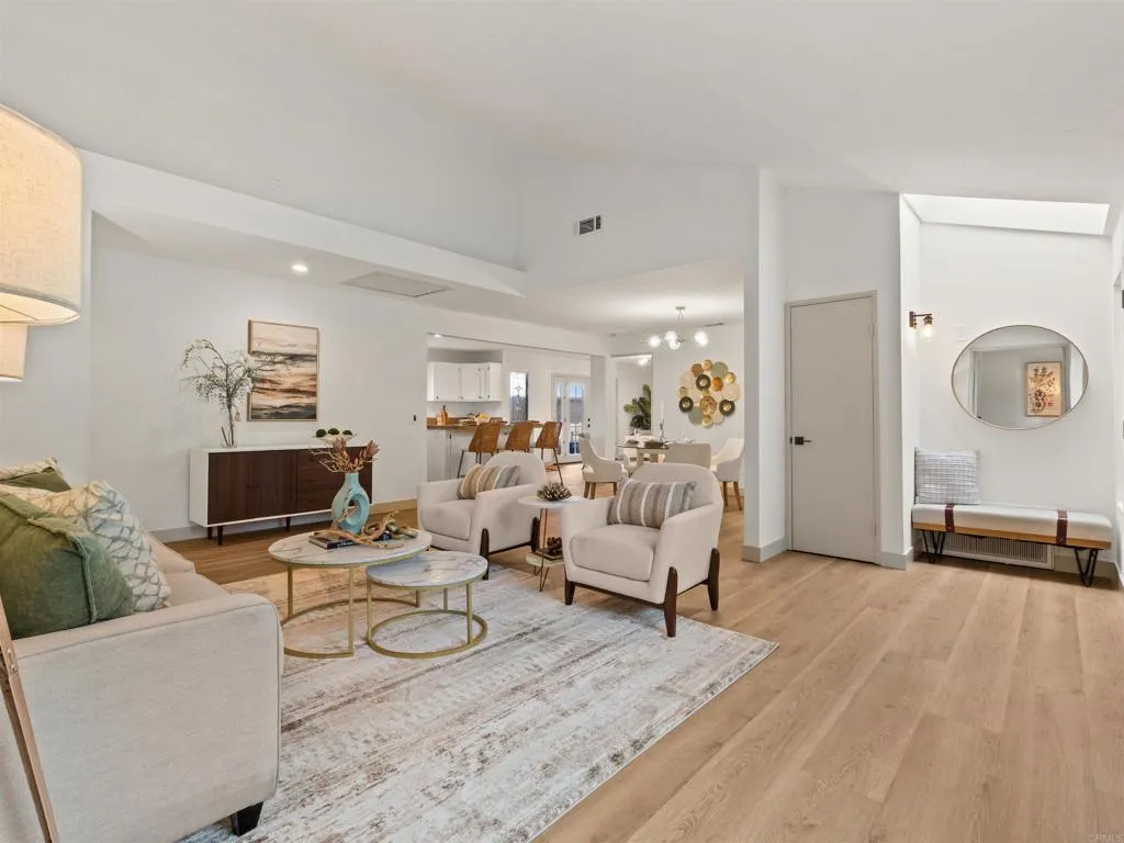 https://cdn.realtyfeed.com/cdn/127/306718660/de645aa03f2c441f7229a0e43fb23ea5.webp
