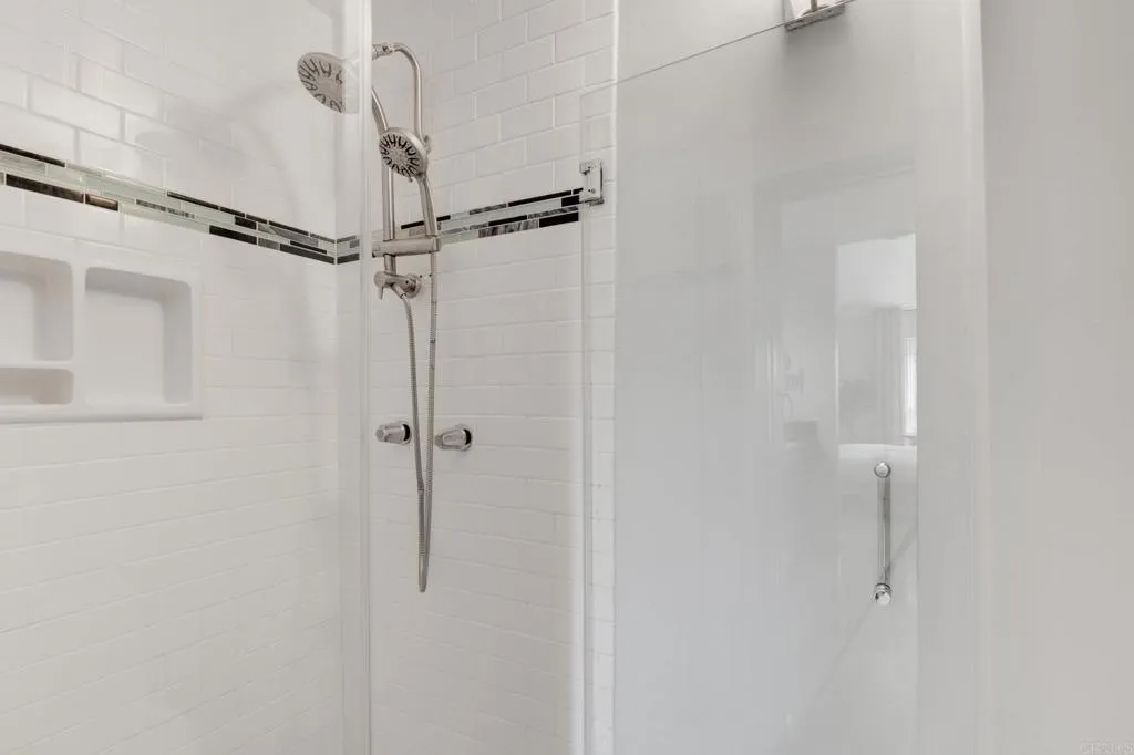Photo #17: PTP2603704 Listing: Photo #17