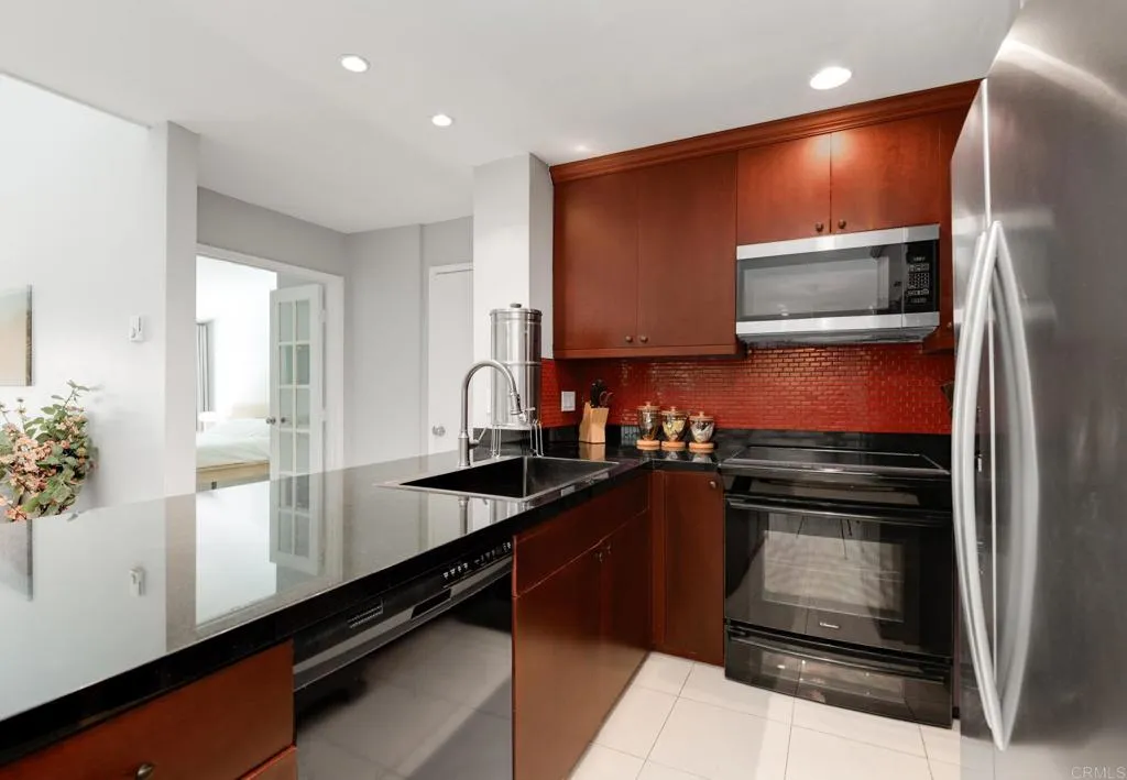 Photo #11: PTP2603704 Listing: Photo #11
