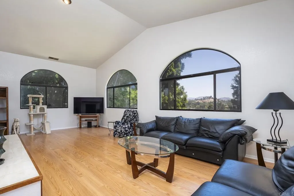 https://cdn.realtyfeed.com/cdn/127/306718692/1e9c2287b69f573642ee30a1538b96c9.webp