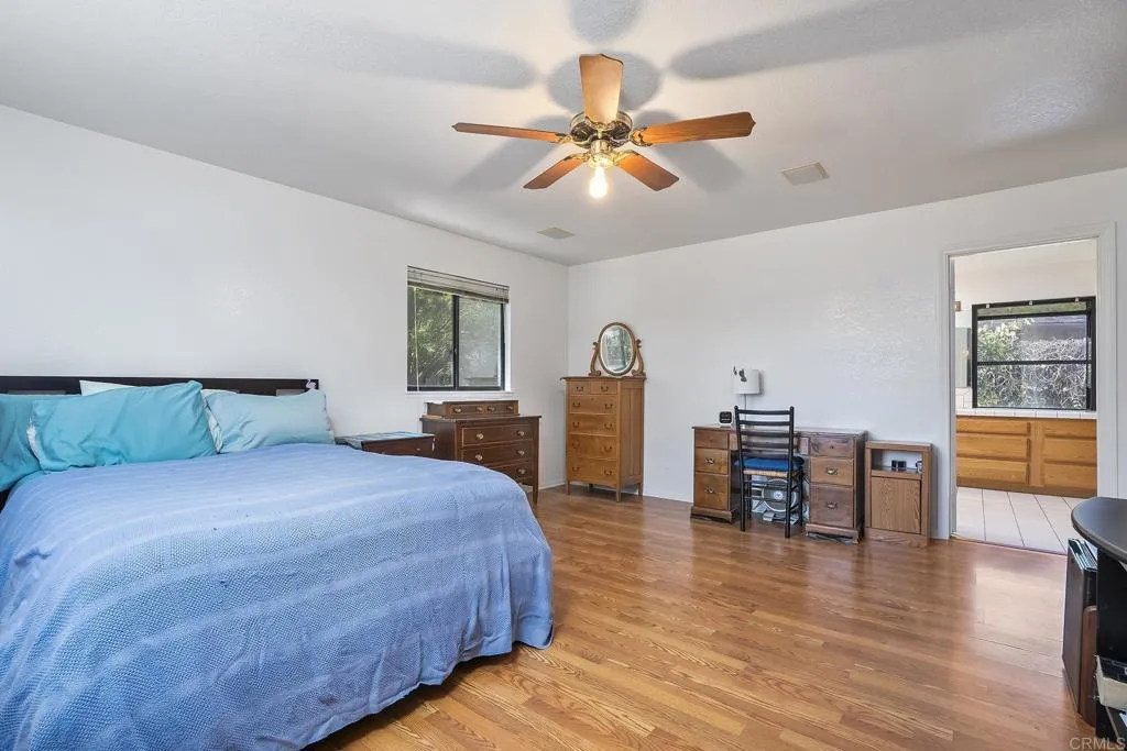 https://cdn.realtyfeed.com/cdn/127/306718692/23f67615d1ead1c980a84c100d12caee.webp