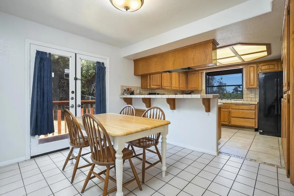 https://cdn.realtyfeed.com/cdn/127/306718692/69f4caf89adacfd7c8b907c63be3eb7b.webp