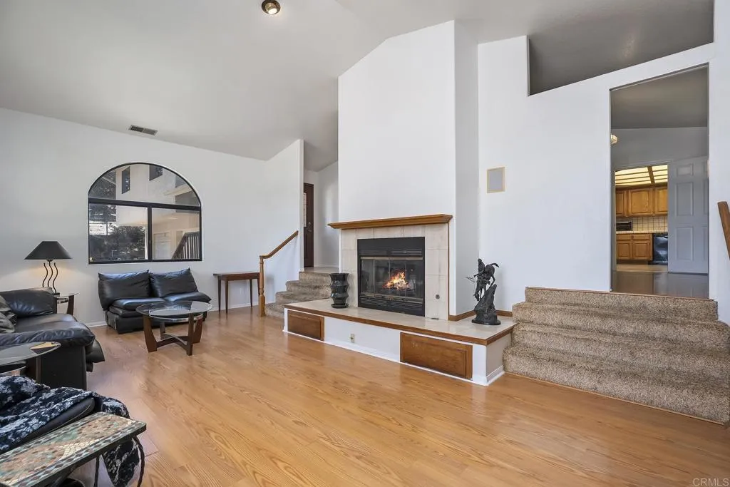 https://cdn.realtyfeed.com/cdn/127/306718692/cc0cad5eebe13e93e3bee494c4b059c9.webp