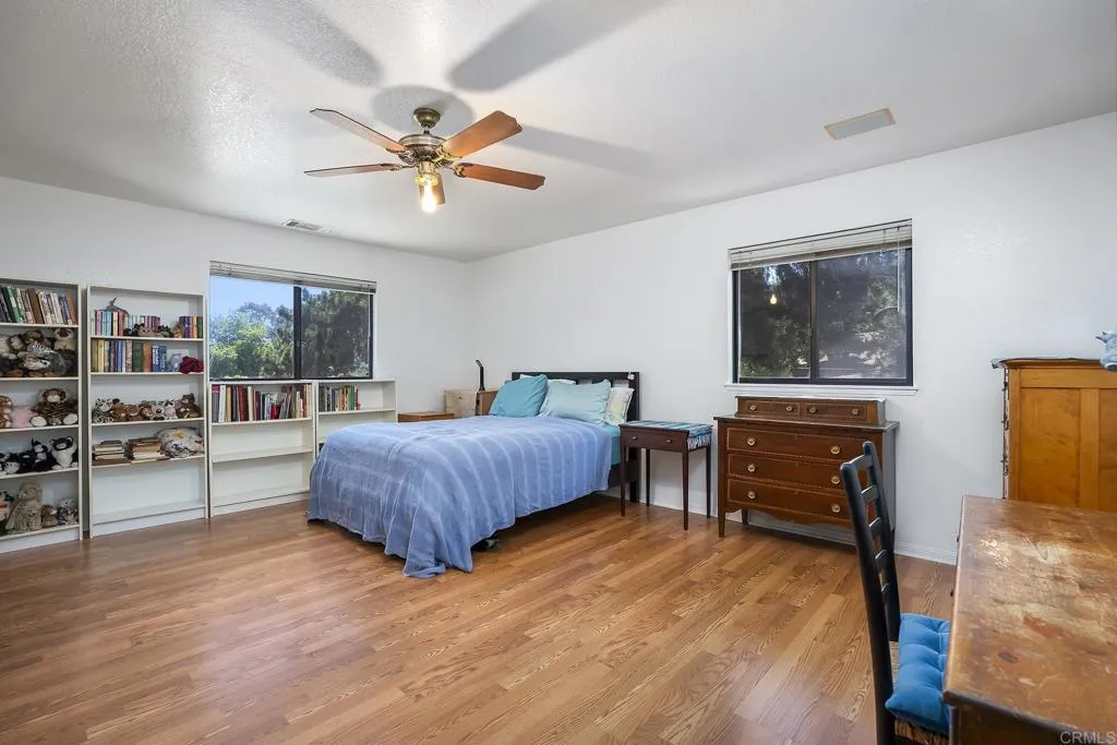 https://cdn.realtyfeed.com/cdn/127/306718692/fef29647b9ddb7707ca5277fc5fd8c21.webp