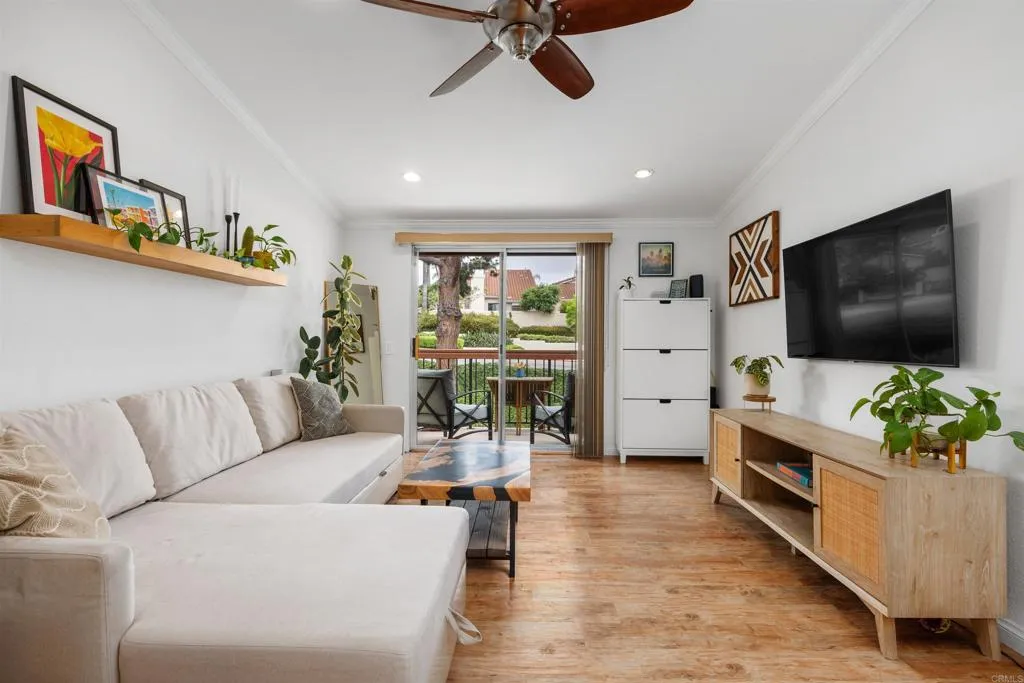 https://cdn.realtyfeed.com/cdn/127/306718707/483368c53900b0b2f33e51595c054907.webp