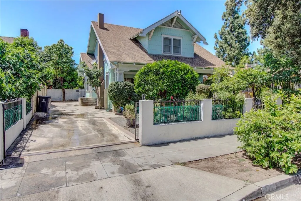 Santa Ana, CA 92701