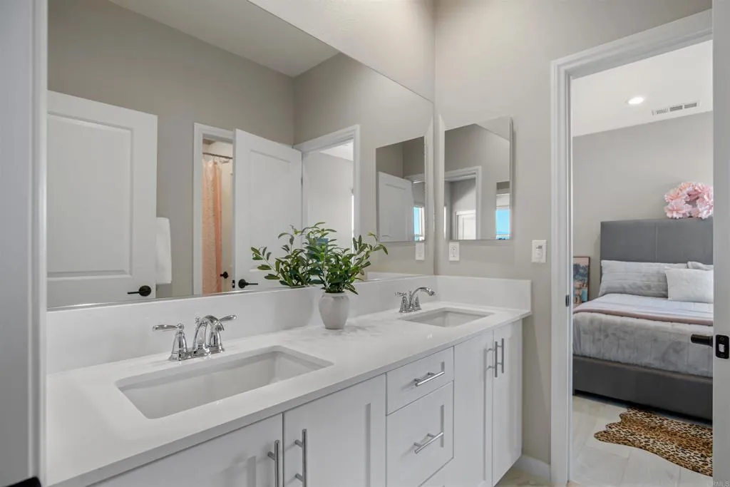 https://cdn.realtyfeed.com/cdn/127/306718724/1488ceea44b70e784318a1b874f384b7.webp
