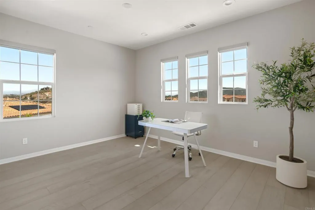 https://cdn.realtyfeed.com/cdn/127/306718724/1b1ea52cc2a267932bf08dfc7d773b8b.webp