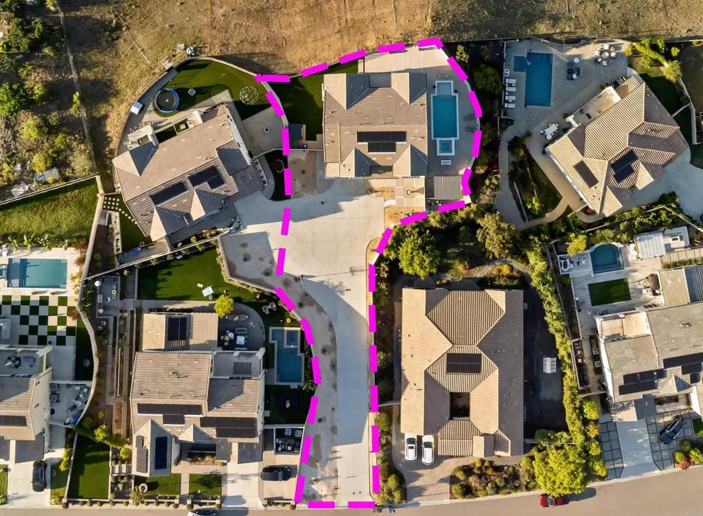 https://cdn.realtyfeed.com/cdn/127/306718724/94db3bc8da3c61c86fb904733665d9d1.webp