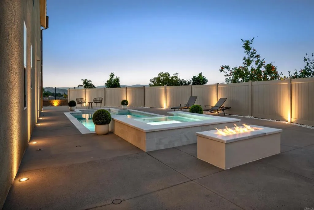 https://cdn.realtyfeed.com/cdn/127/306718724/cb1dd577d02c3a01754f3de9fa25e2fb.webp