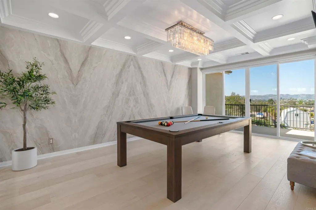 https://cdn.realtyfeed.com/cdn/127/306718724/ef4a966748e8ded9b7186d6b17c8284b.webp