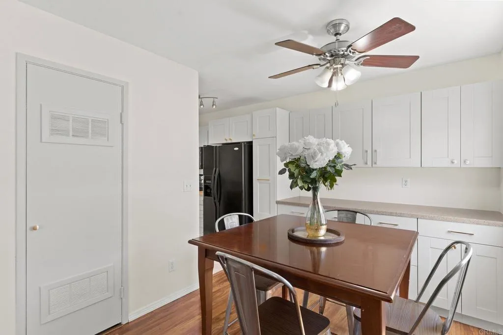 https://cdn.realtyfeed.com/cdn/127/306718726/8cedfae9458f0a242b191e587b5b69ef.webp