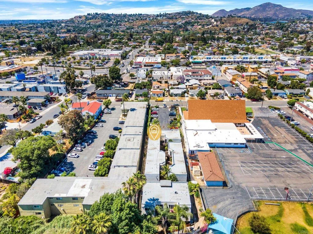 https://cdn.realtyfeed.com/cdn/127/306718726/ea19fd14daab4f6abae6ccb0cec89674.webp