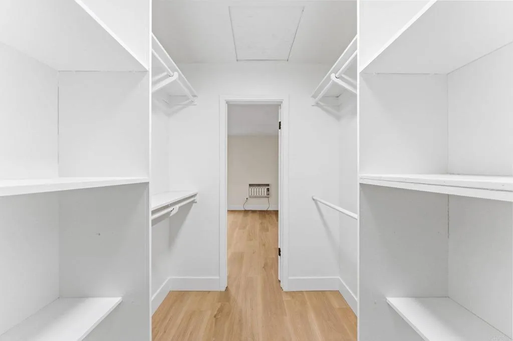 https://cdn.realtyfeed.com/cdn/127/306718733/68f8f8d9218cb3370b1a20db20cc2a28.webp