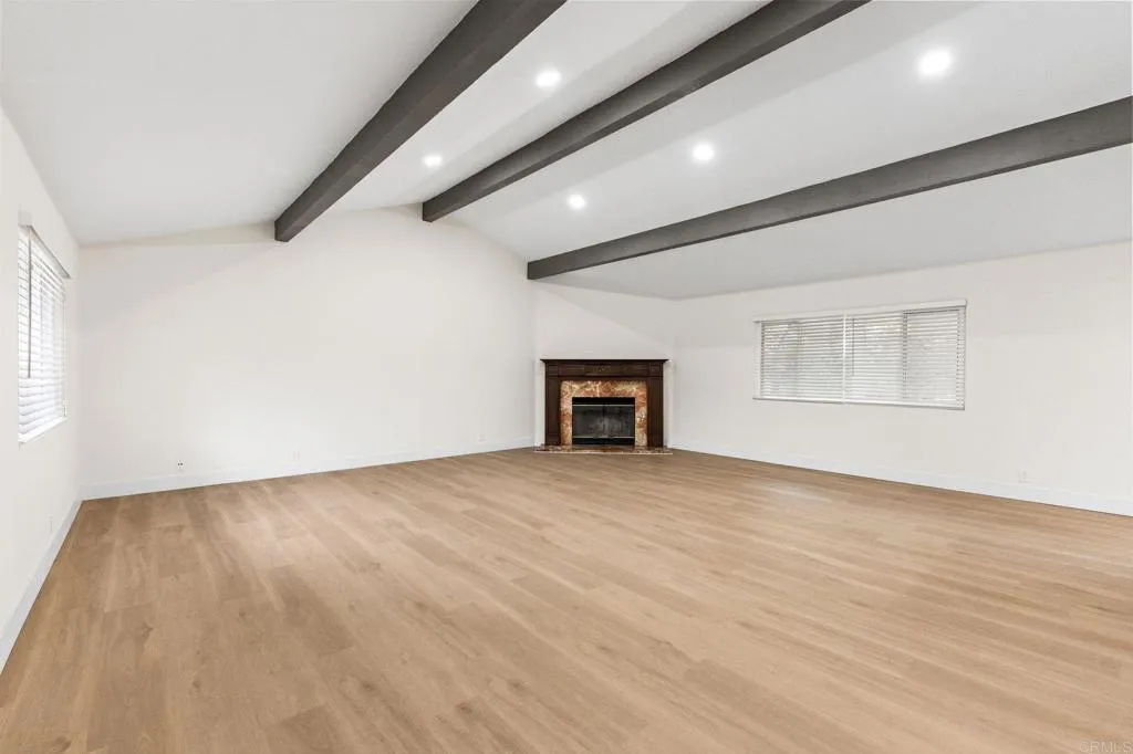 https://cdn.realtyfeed.com/cdn/127/306718733/7bb1ddcf03b874574a48ffb76d6ae458.webp