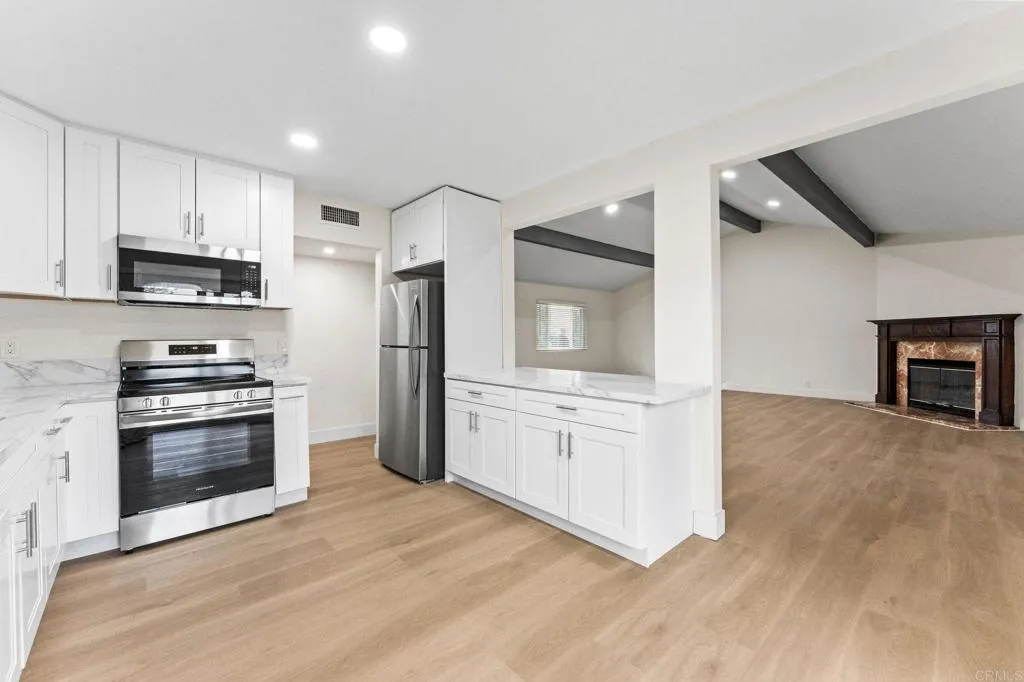 https://cdn.realtyfeed.com/cdn/127/306718733/d6323c5b3d62ea3eb35f3a4b32f16be8.webp