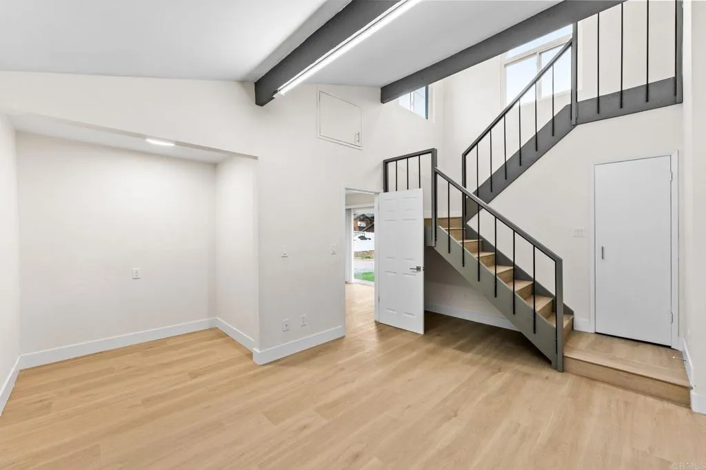 https://cdn.realtyfeed.com/cdn/127/306718733/fb54a484bc2fccfbfaa500d482edace4.webp