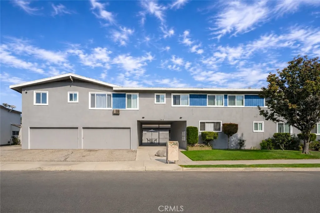 Covina, CA 91723