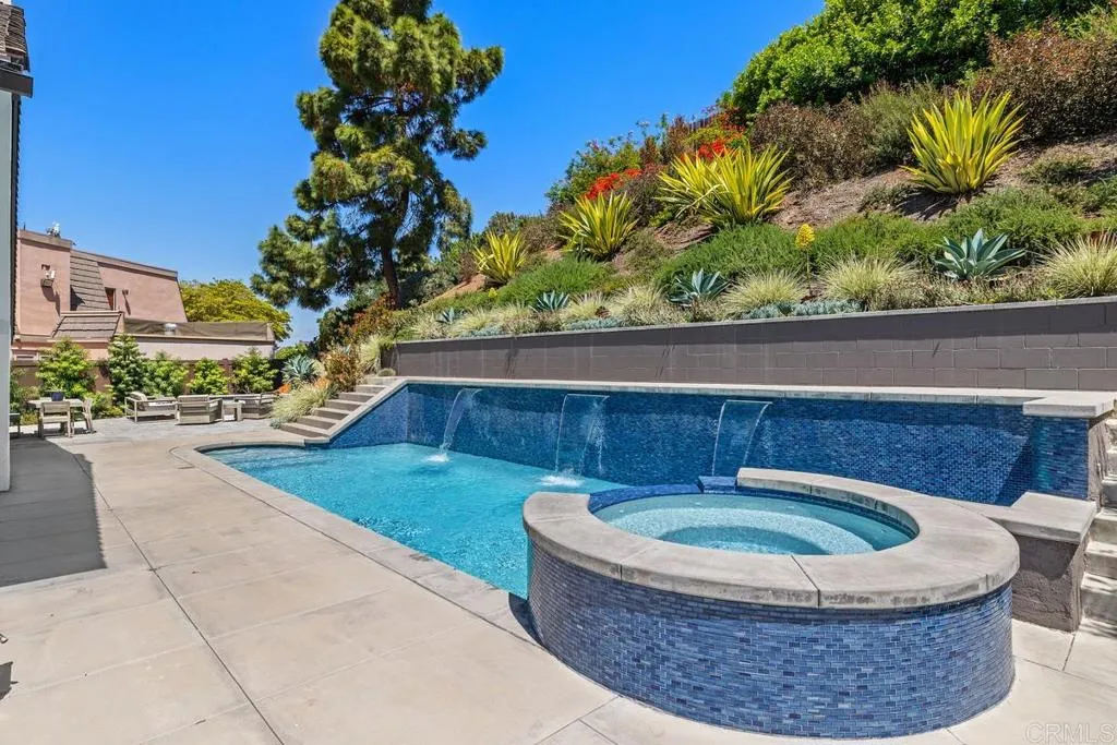 https://cdn.realtyfeed.com/cdn/127/306718805/d878582b66634aa653ff5f30229782ea.webp