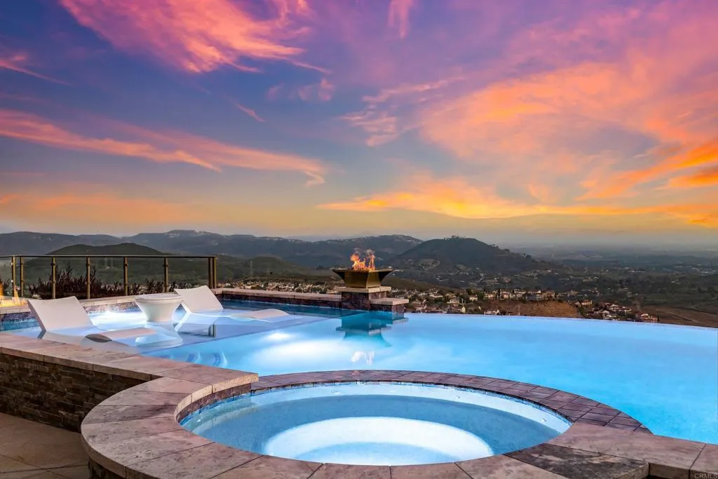 https://cdn.realtyfeed.com/cdn/127/306718807/8e0a0fc2223aca11b83a83d5256ecdd2.webp