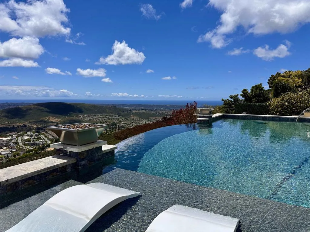https://cdn.realtyfeed.com/cdn/127/306718807/a999ee0836f1648724aa8338fc4fe965.webp