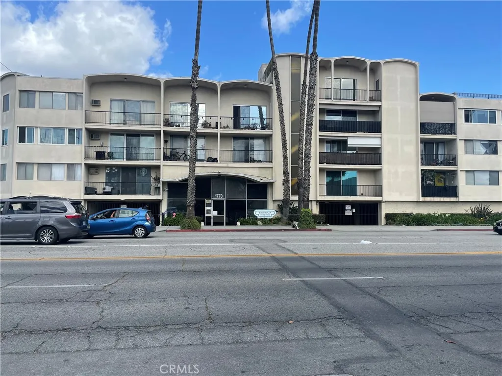 Long Beach, CA 90815