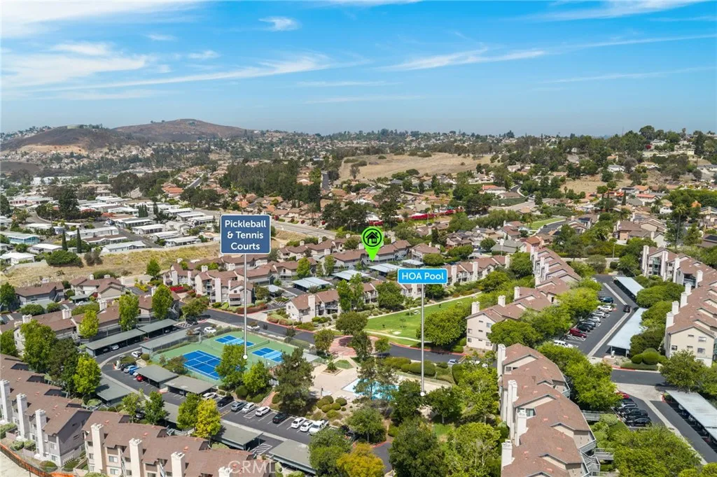 https://cdn.realtyfeed.com/cdn/127/306718828/5f84632cb70d387734518b1102145ae6.webp