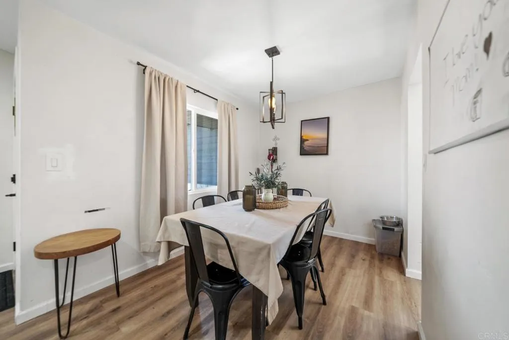 https://cdn.realtyfeed.com/cdn/127/306718897/03d5cd447efa4472f0ea782f04d2fefd.webp