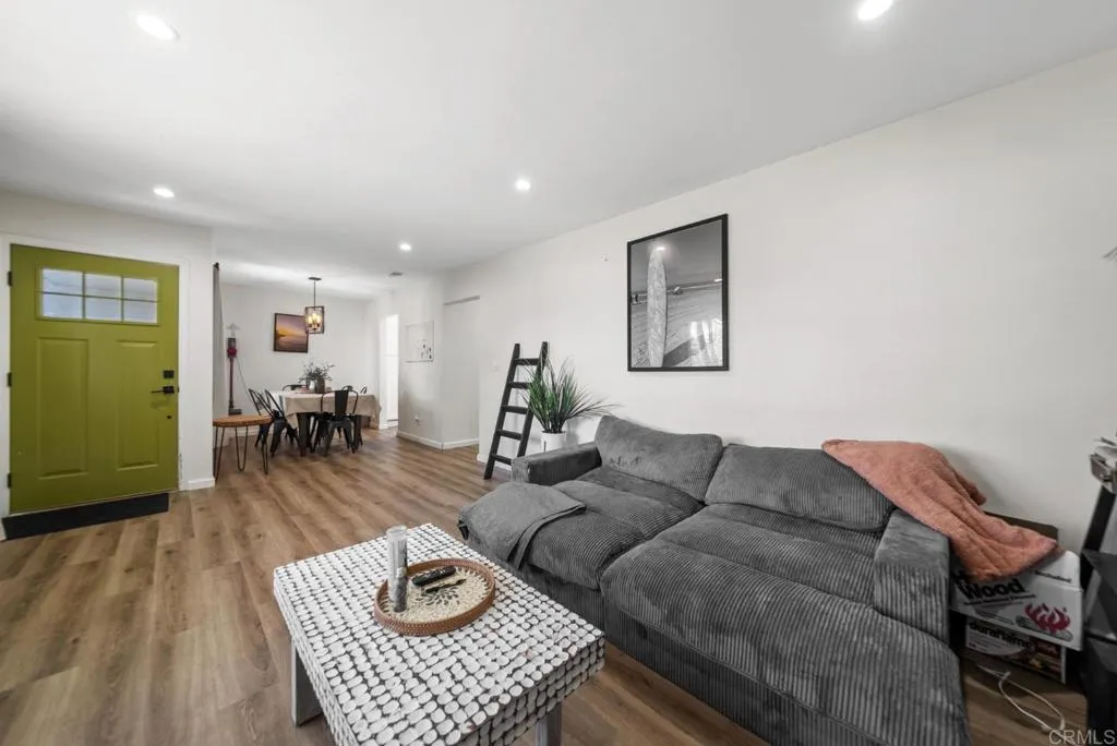 https://cdn.realtyfeed.com/cdn/127/306718897/6d9734672526da0fb159200b1ebbd700.webp