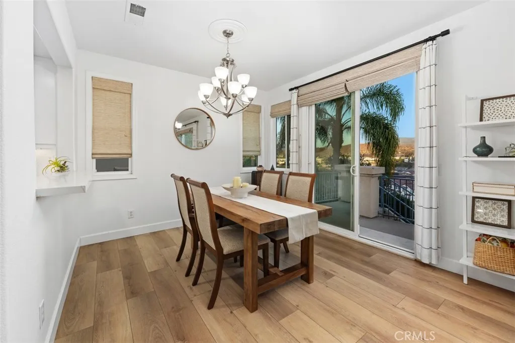 https://cdn.realtyfeed.com/cdn/127/306718928/0ac1b29682f744bee26f7c1354078ec1.webp