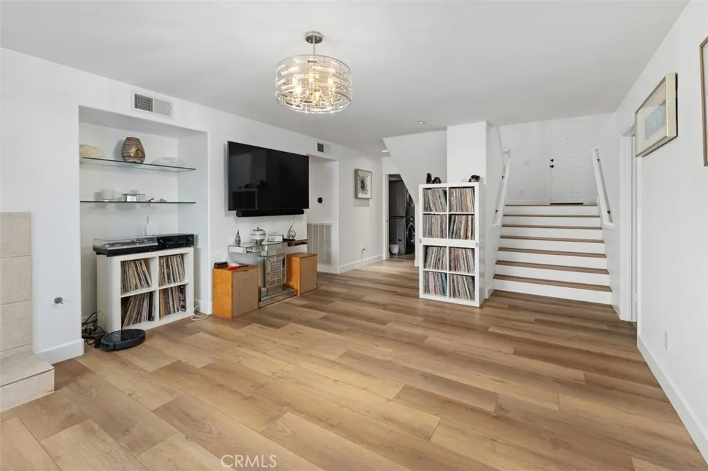 https://cdn.realtyfeed.com/cdn/127/306718928/222522f8e0ac65230ffbdbc6bb46974f.webp