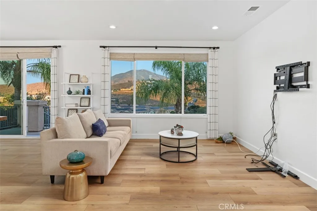 https://cdn.realtyfeed.com/cdn/127/306718928/555ad1163cd8328999a77bb44290050a.webp