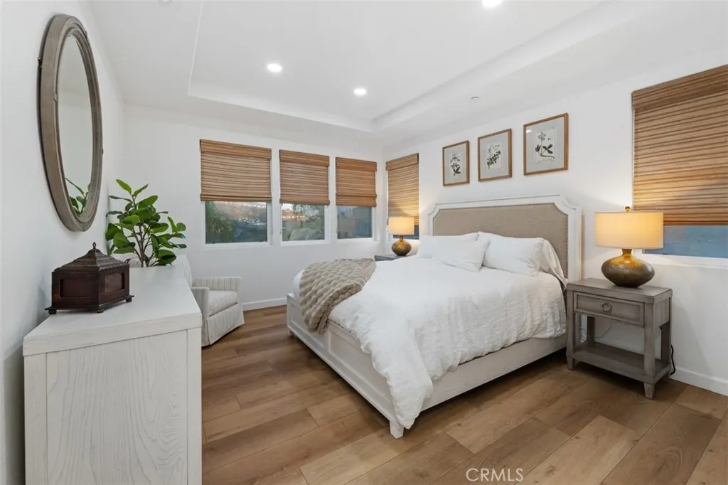 https://cdn.realtyfeed.com/cdn/127/306718928/9804dc43a3234bd13a62cb57e663ef2a.webp