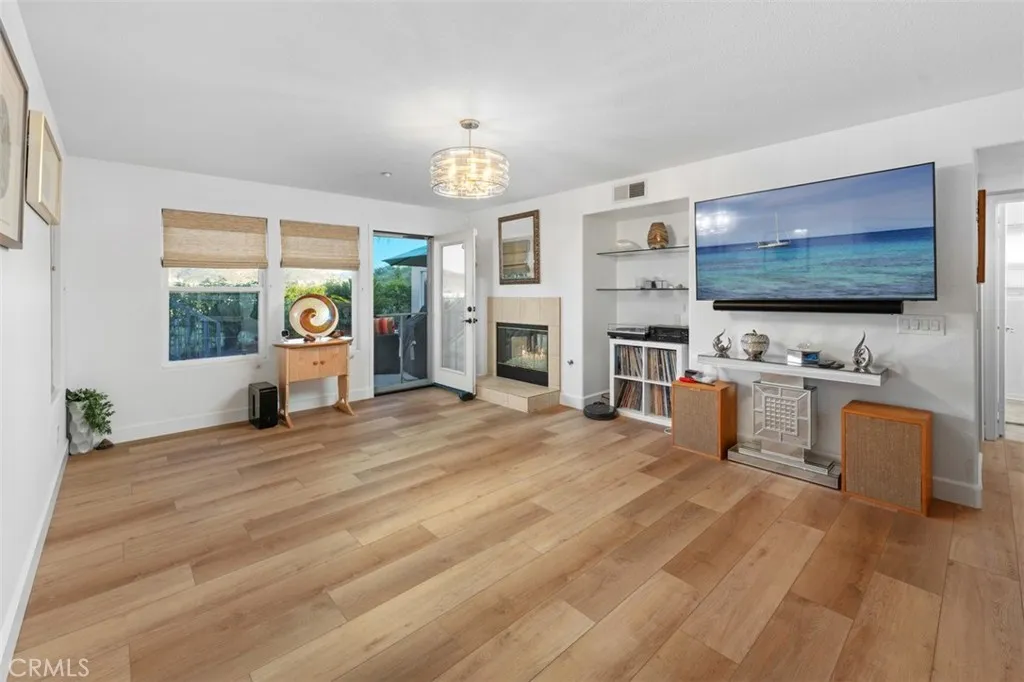 https://cdn.realtyfeed.com/cdn/127/306718928/a5ce40cb9fe66d72e329df999f3ea1ea.webp