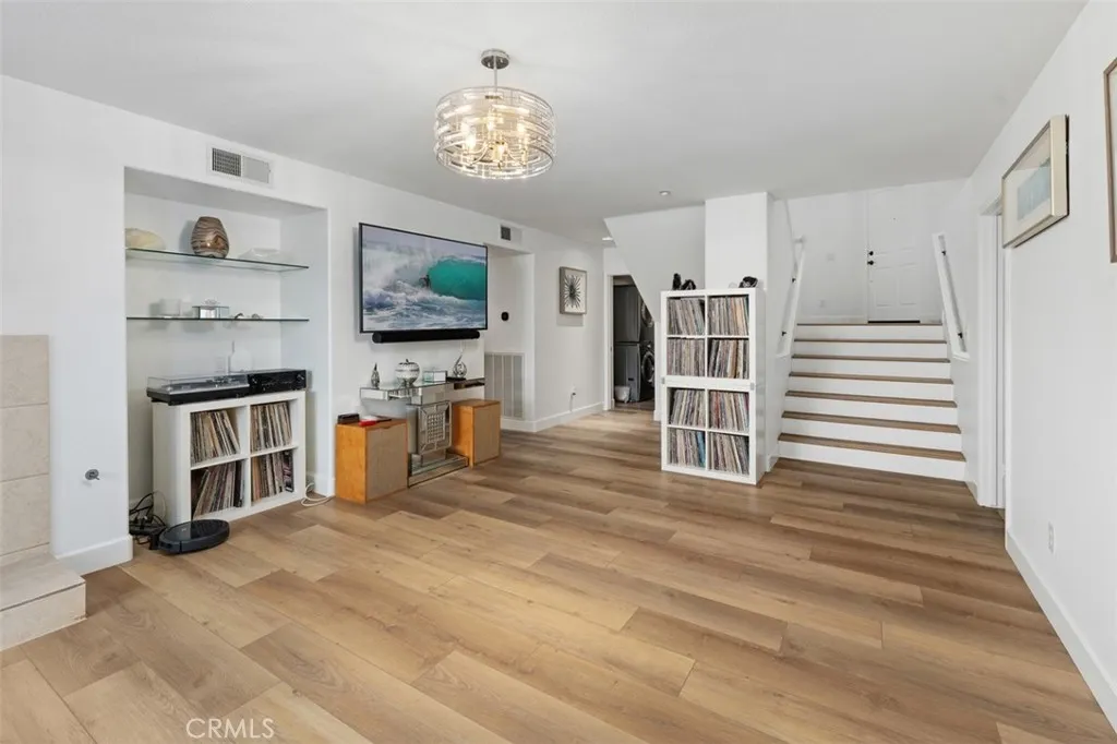 https://cdn.realtyfeed.com/cdn/127/306718928/e4d24abf347f7baca7fb31896e2cddaf.webp