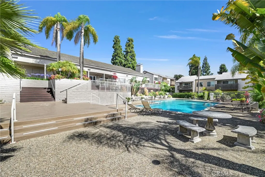 Photo #21: SW26101136 Listing: Photo #21