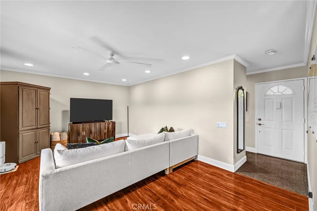 Photo #5: SW26101136 Listing: Photo #5