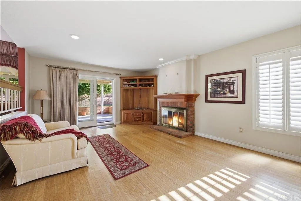 https://cdn.realtyfeed.com/cdn/127/306718965/09461daa3e0a3a5f4141d8d2cc8aa14a.webp