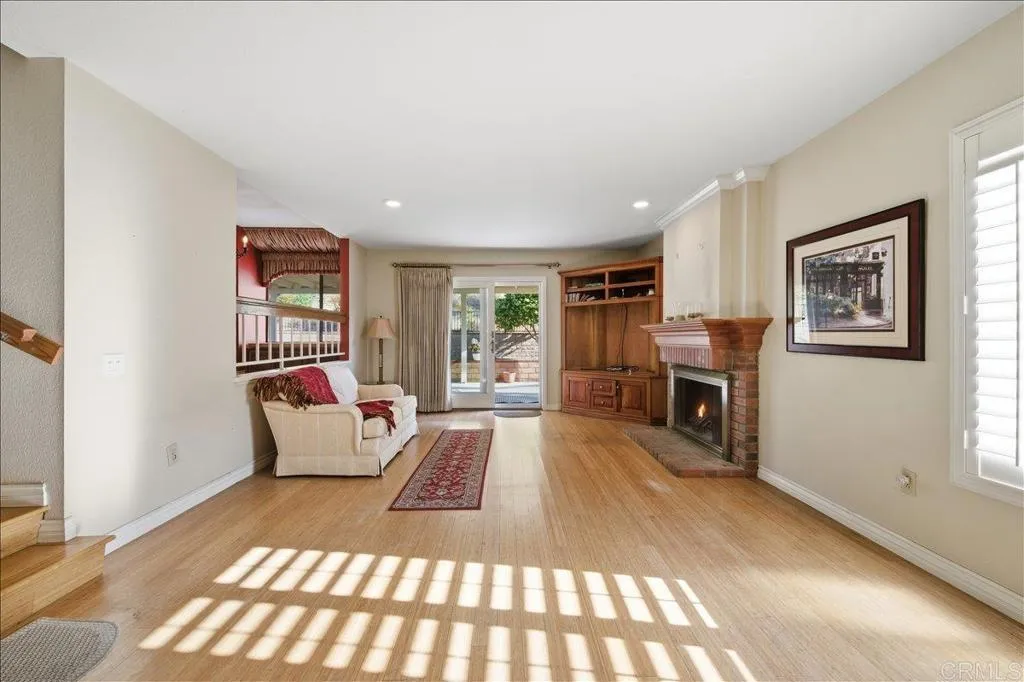 https://cdn.realtyfeed.com/cdn/127/306718965/172e9a96be298b809b56bafbbed231b5.webp