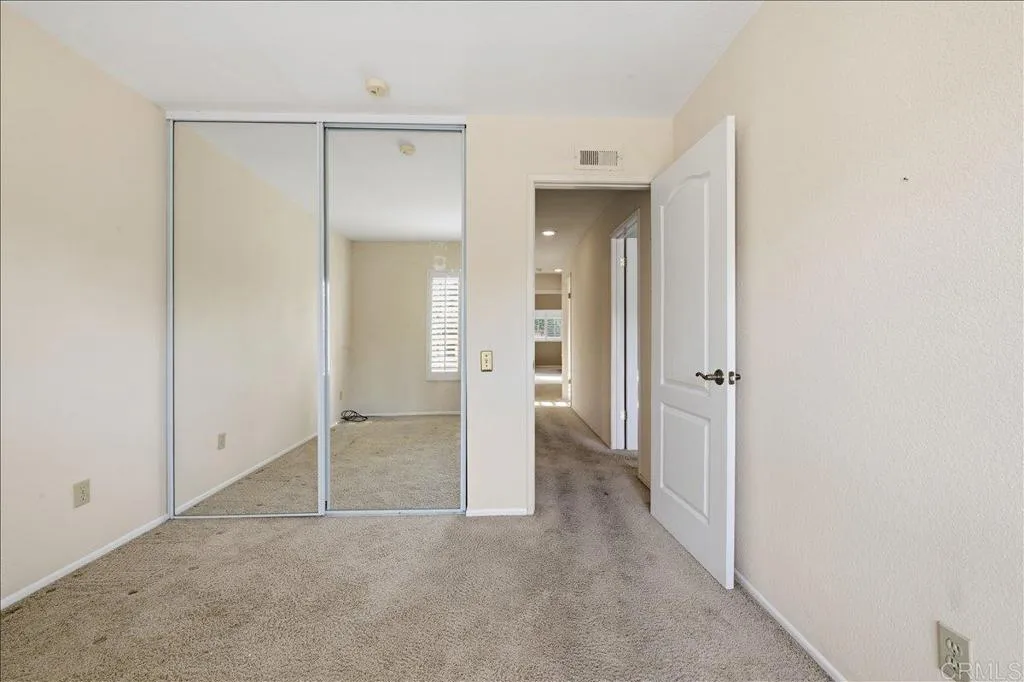 https://cdn.realtyfeed.com/cdn/127/306718965/3d098452adca0a09a9c863a2cb4675c3.webp
