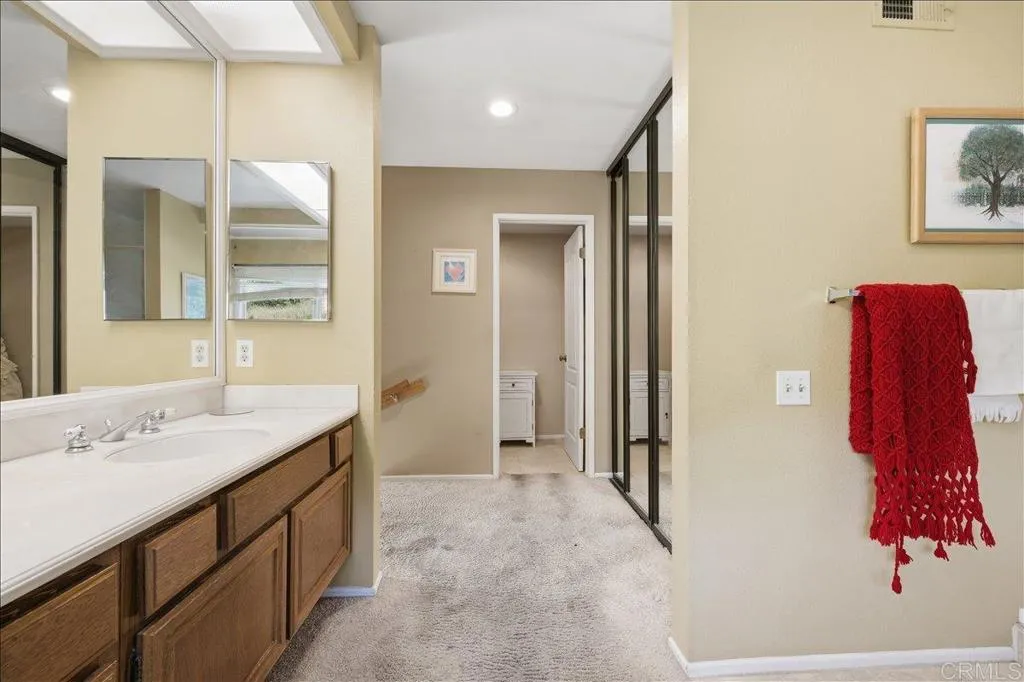 https://cdn.realtyfeed.com/cdn/127/306718965/55cfbf53b3a82972db81bcce5451a521.webp