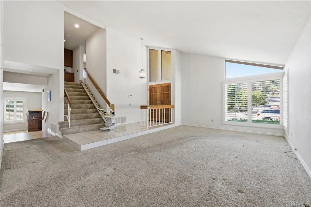 https://cdn.realtyfeed.com/cdn/127/306718965/6ac92681fd0597e9d7cf98a5c7d4accc.webp