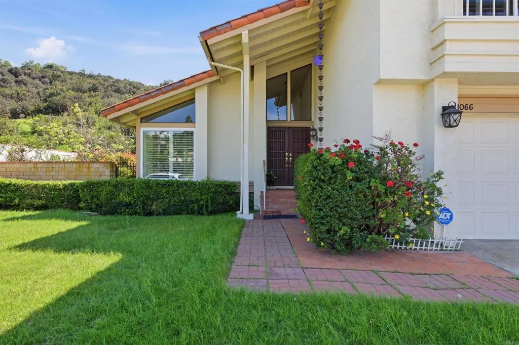 https://cdn.realtyfeed.com/cdn/127/306718965/cb57f416001c035f18f52ecdcb663e0e.webp