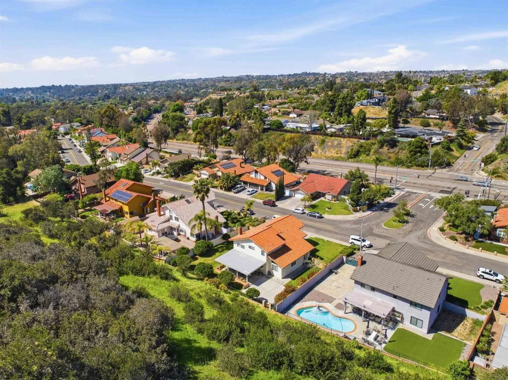 https://cdn.realtyfeed.com/cdn/127/306718965/e7e8e3f241c012a7aa2426d4c1c35196.webp