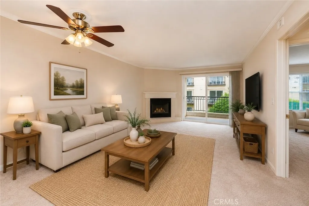 Woodland Hills, CA 91367