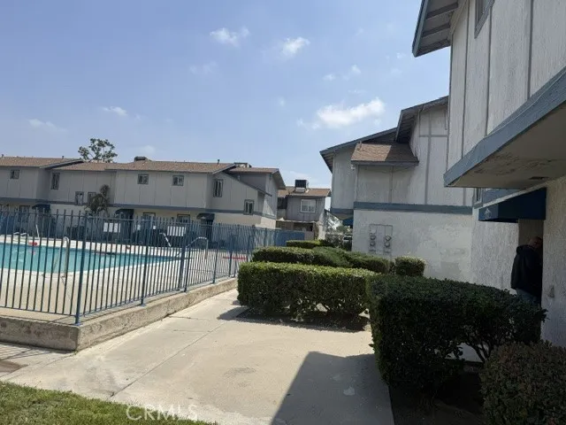 Fontana, CA 92335