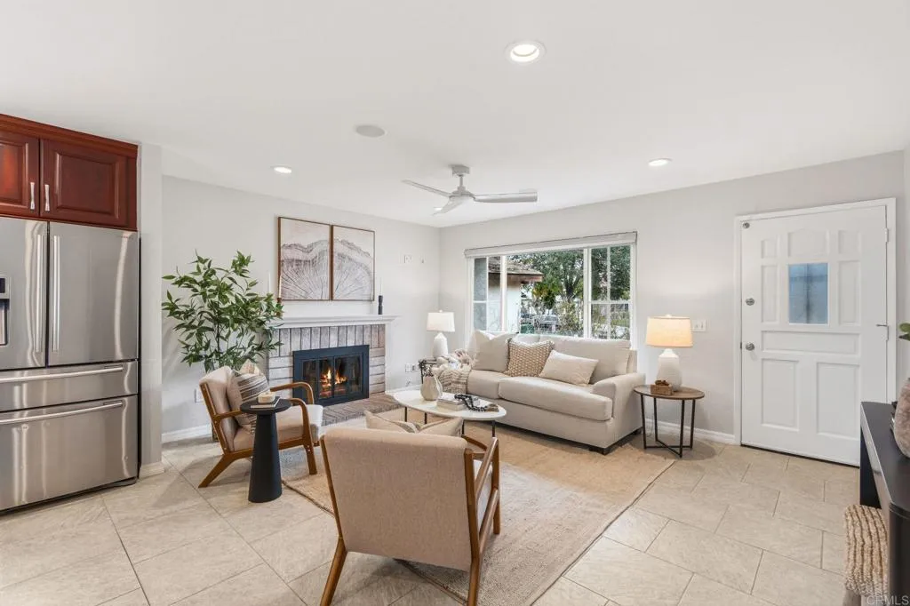 https://cdn.realtyfeed.com/cdn/127/306719027/626ab091f3b20ee5c65597ae552da0d3.webp